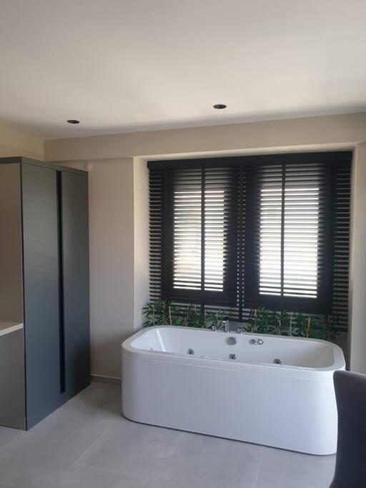 Havuzlu Korunakli Jakuzili Villa Fethiye Exteriér fotografie