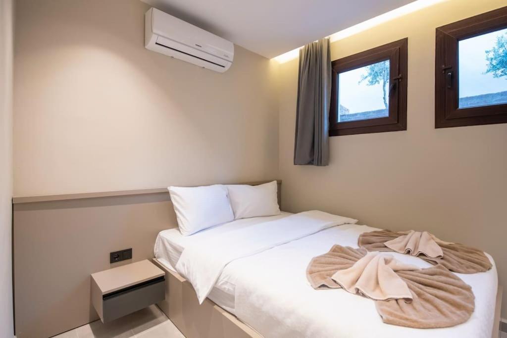 Havuzlu Korunakli Jakuzili Villa Fethiye Exteriér fotografie